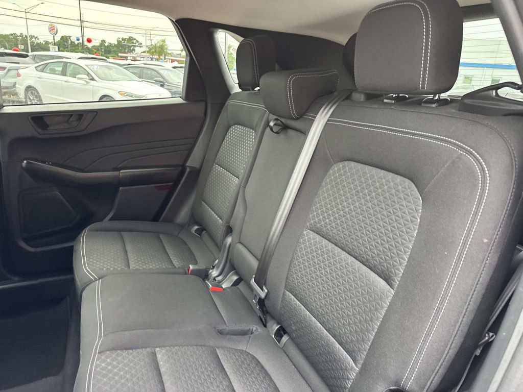 Used 2025 Ford Escape Active AWD/4WD image 16