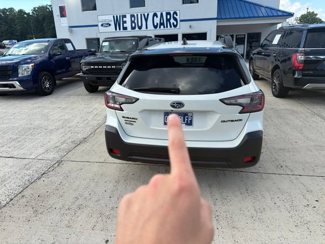 Used 2023 Subaru Outback Onyx Edition AWD/4WD image 14