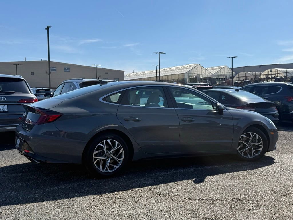 Used 2023 Hyundai Sonata SEL w/ Convenience Package image 9