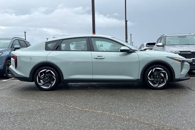 New 2026 Kia K4 EX FWD image 3
