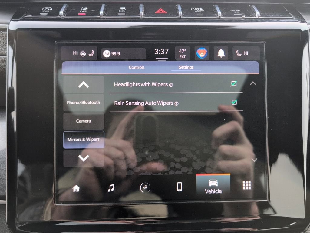 Used 2023 Jeep Grand Cherokee Altitude image 45