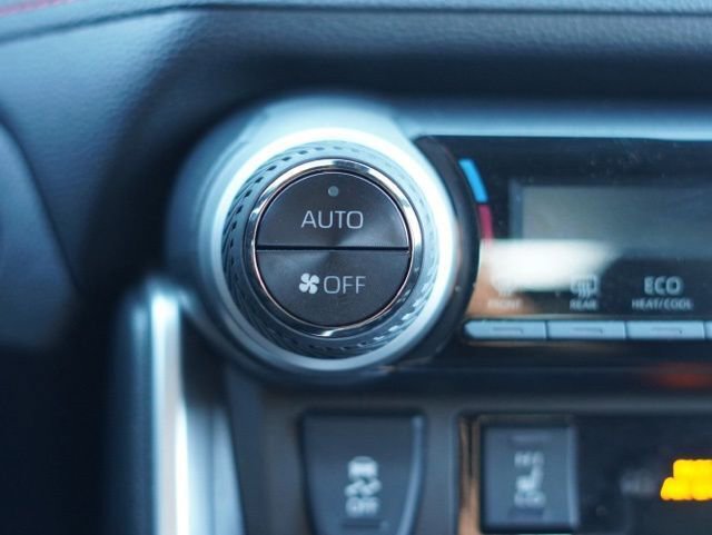 Certified 2023 Toyota RAV4 SE image 34