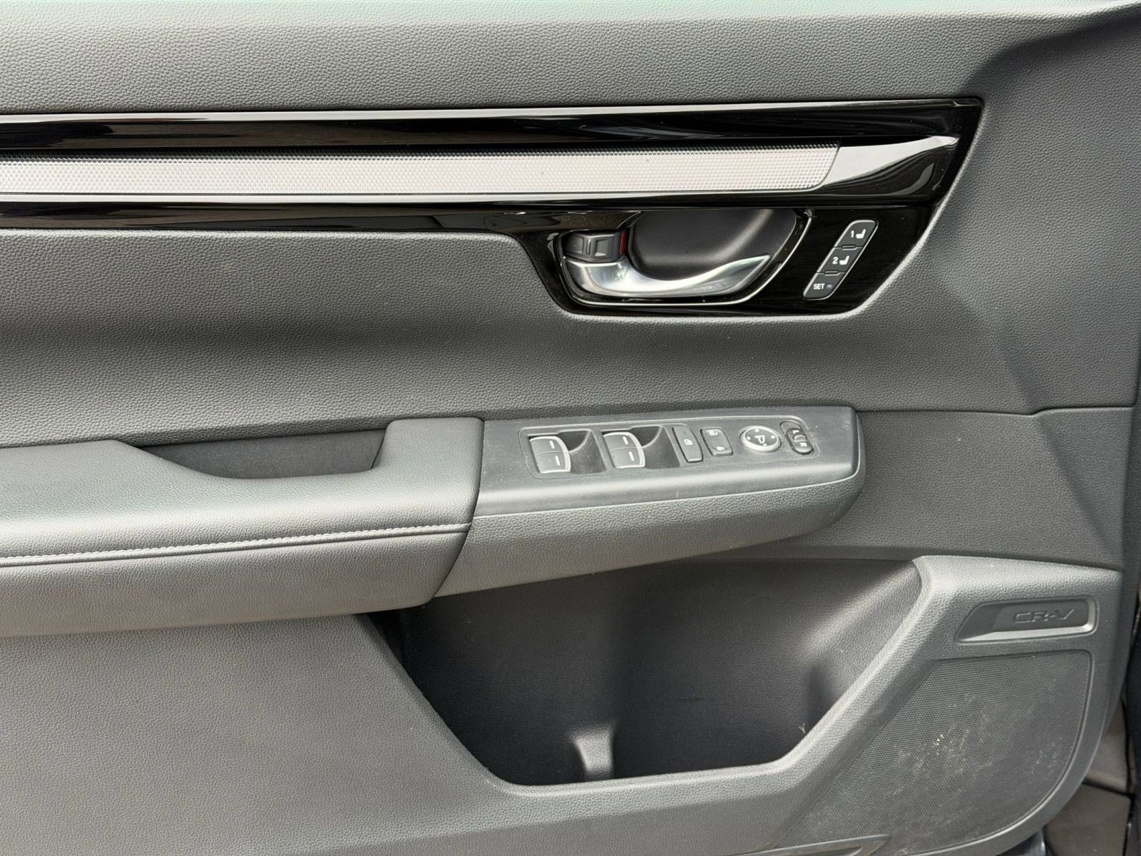Used 2025 Honda CR-V EX-L image 14