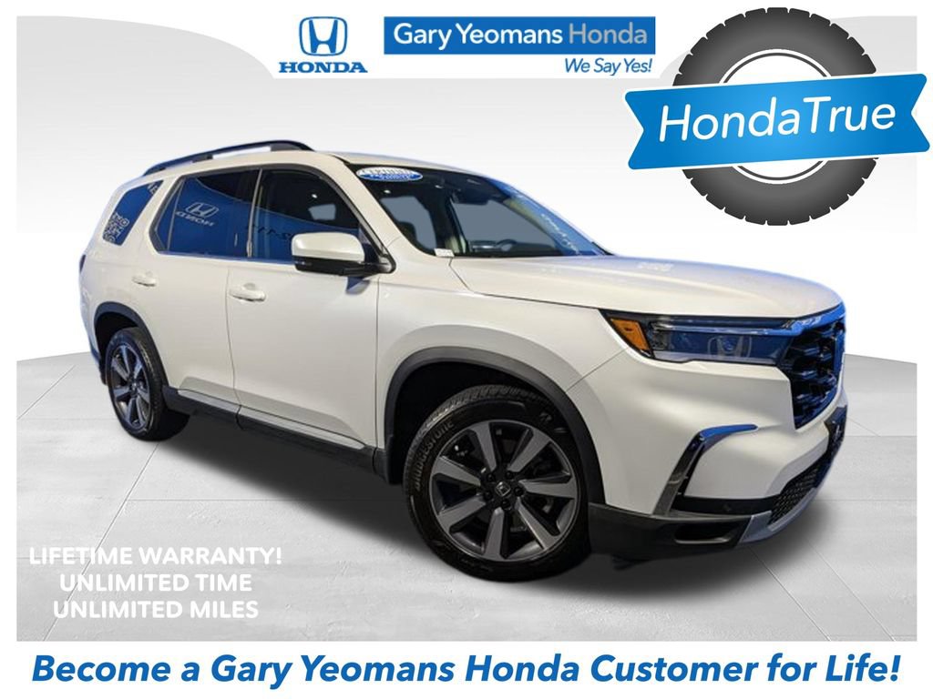 Certified 2024 Honda Pilot Touring image 1