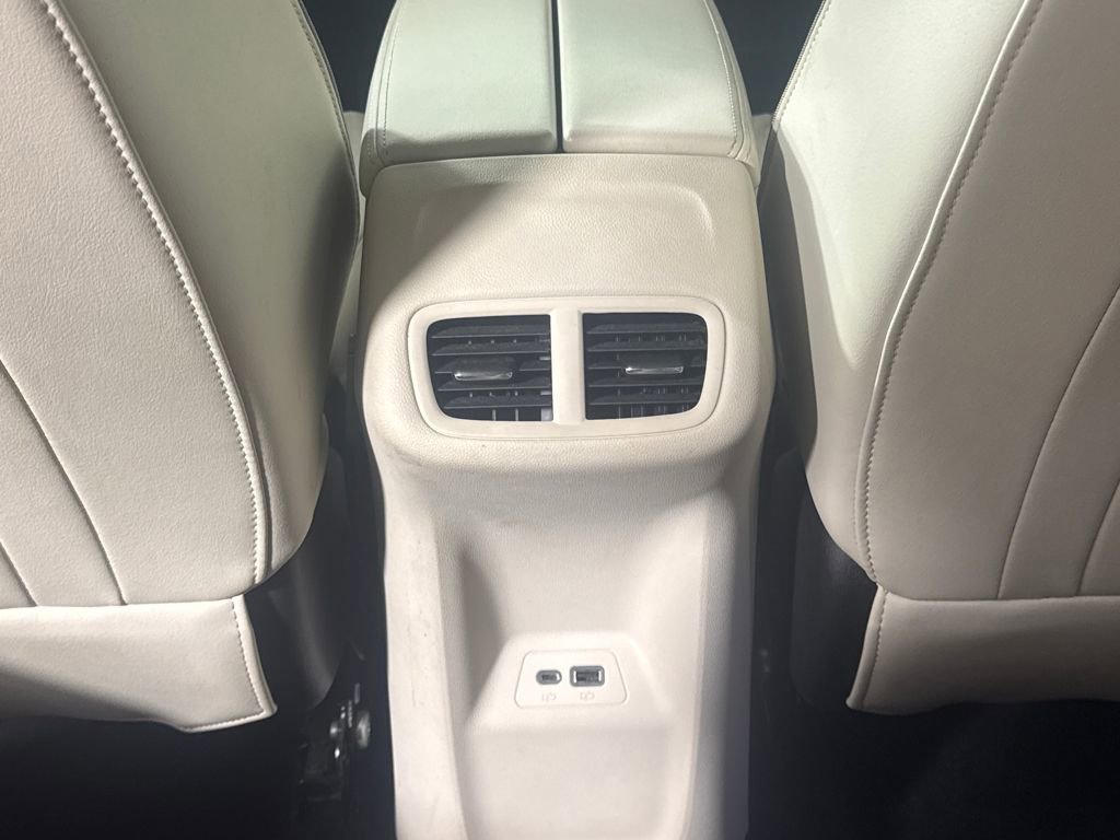 Used 2021 Buick Envision Essence FWD image 34