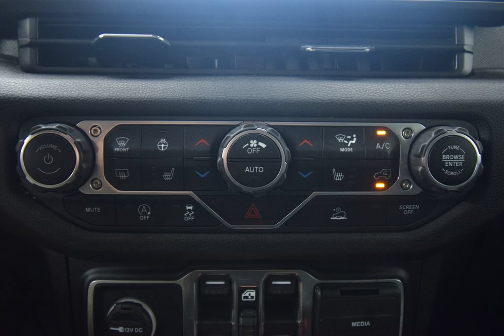 Used 2024 Jeep Wrangler Unlimited Sport AWD/4WD image 31