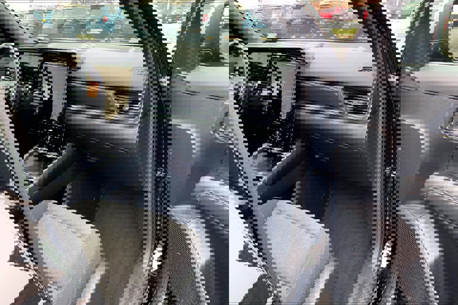 Used 2025 GMC Terrain Elevation image 19