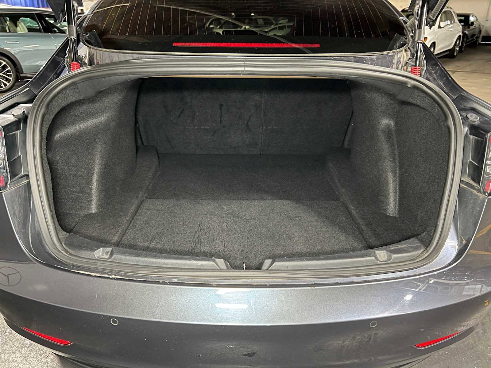 Used 2019 Tesla Model 3 Standard Range image 15