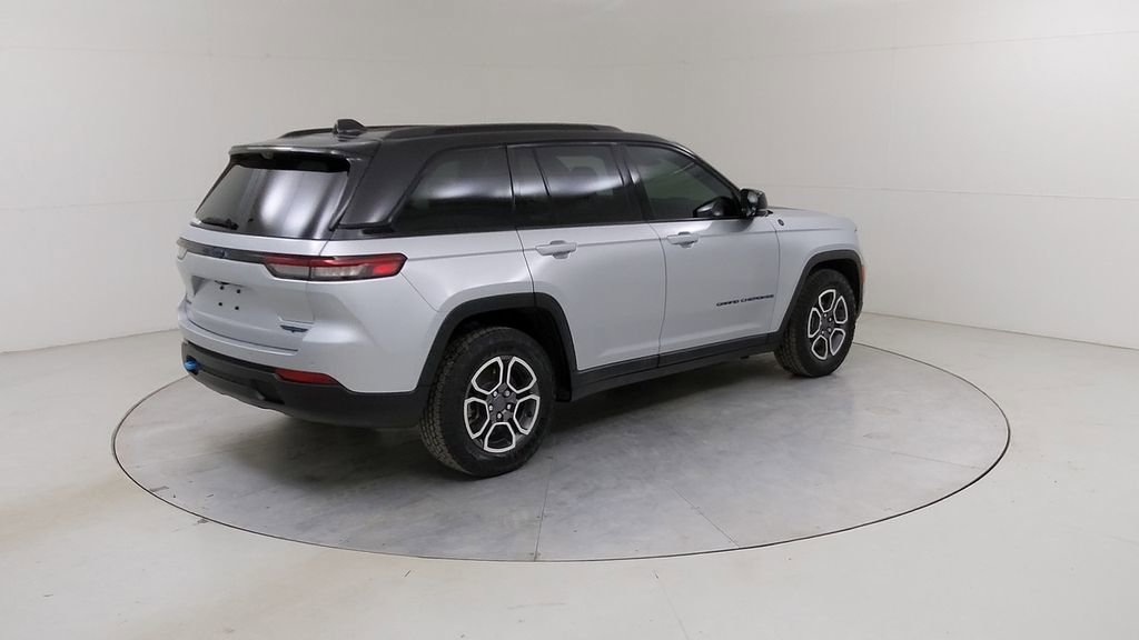 Used 2022 Jeep Grand Cherokee Trailhawk w/ Rear Seat Video Group 1 image 13