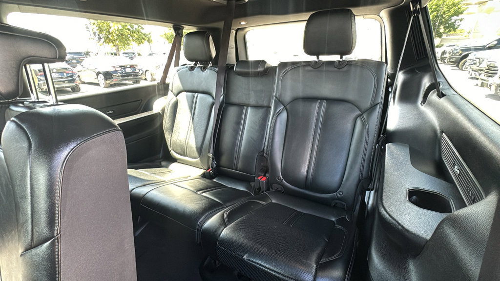 Used 2024 Jeep Wagoneer L Series II RWD image 19