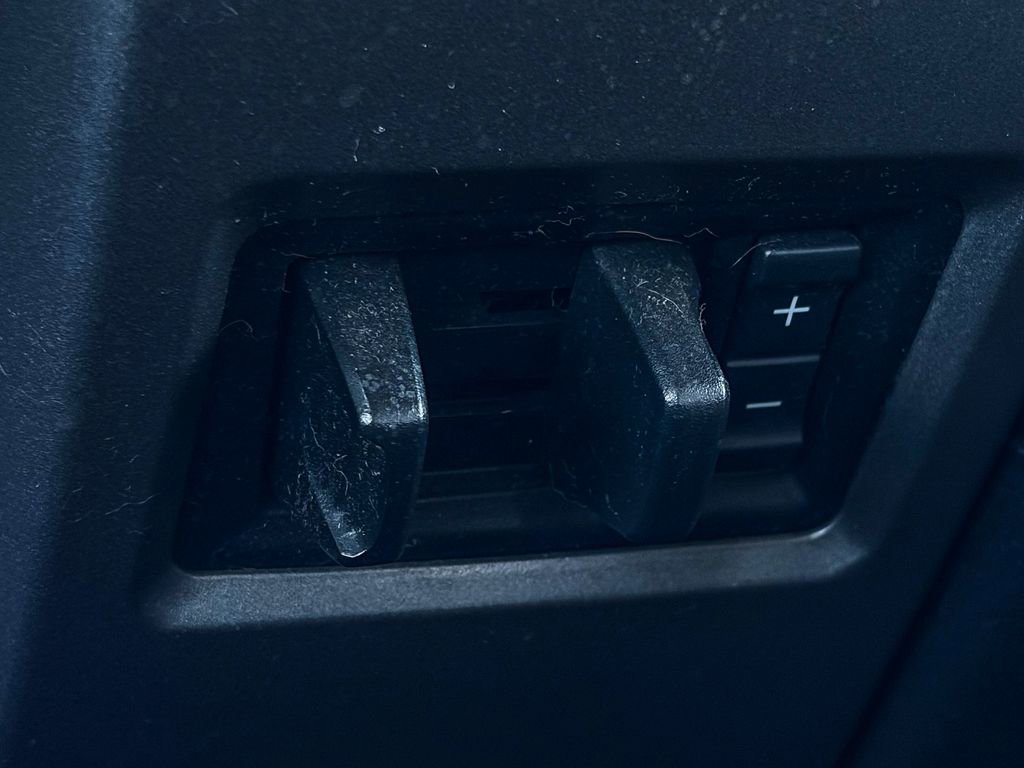 Used 2015 Ford F150 XLT w/ Equipment Group 302A Luxury image 35