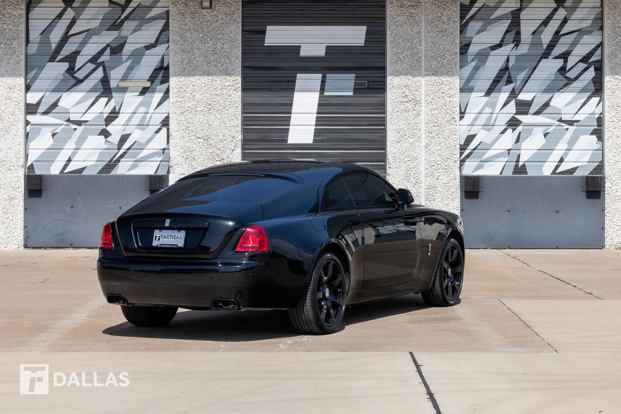 Used 2017 Rolls-Royce Wraith RWD image 16