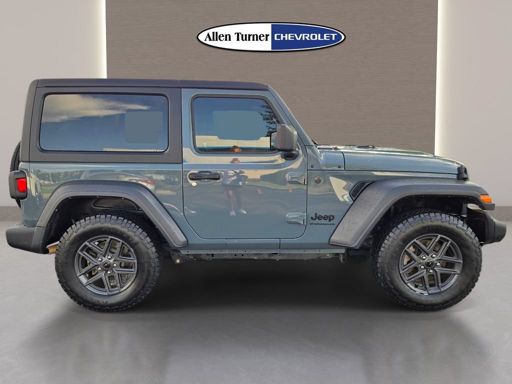 Used 2024 Jeep Wrangler Sport AWD/4WD image 5