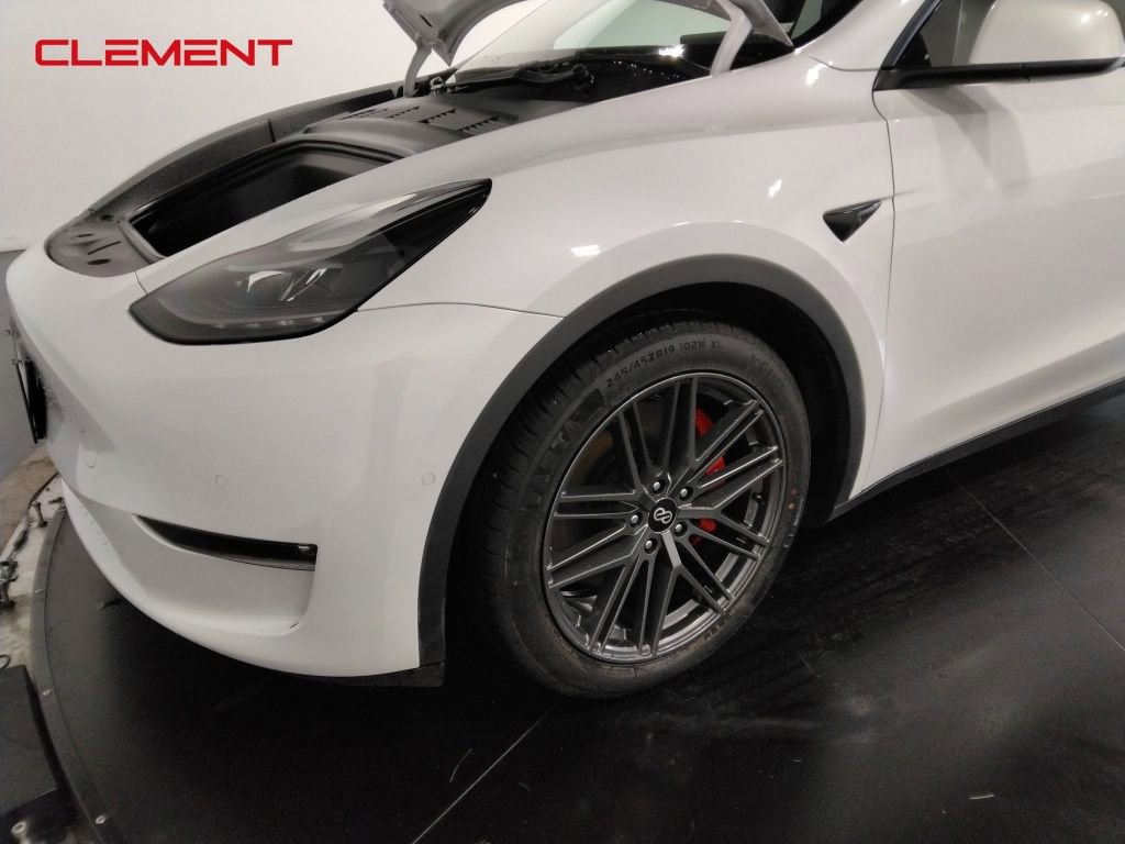 Used 2022 Tesla Model Y Performance image 36