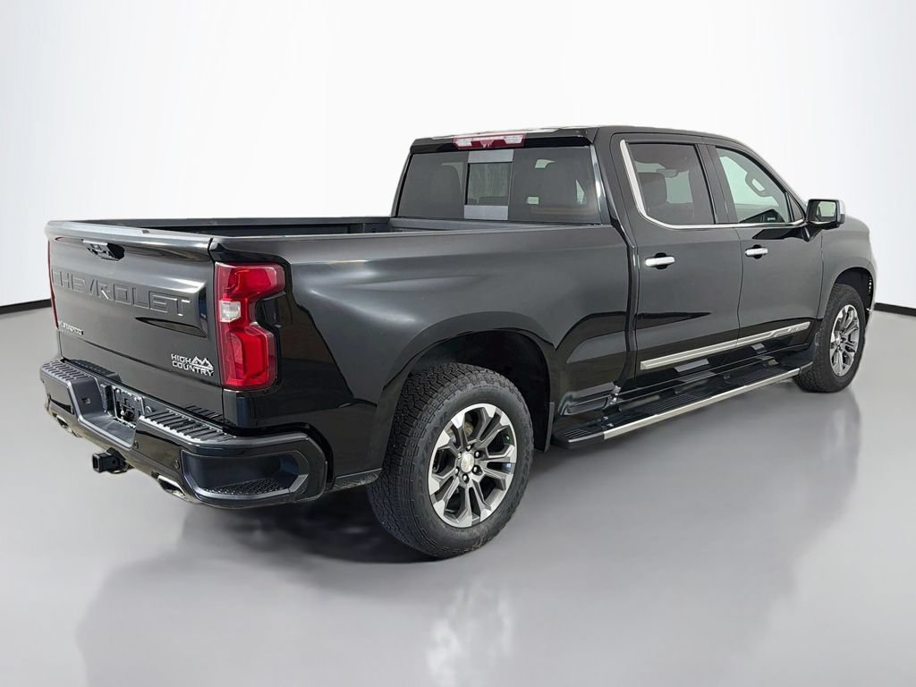 Used 2024 Chevrolet Silverado 1500 High Country w/ Technology Package AWD/4WD image 14