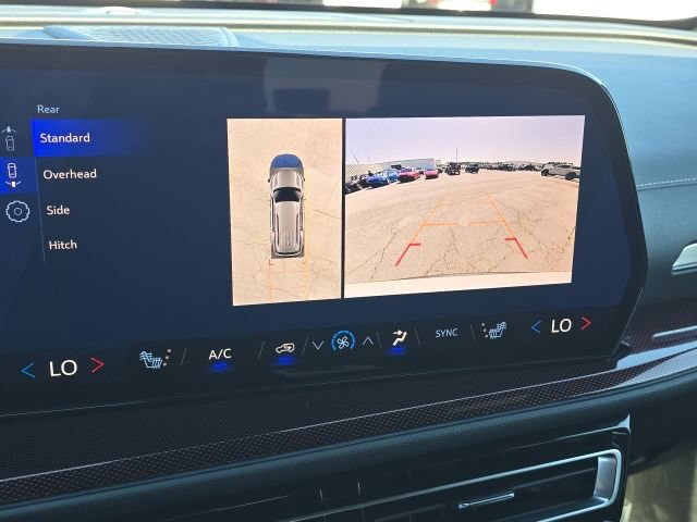 Used 2026 Chevrolet Traverse Z71 w/ Enhanced Driving Package AWD/4WD image 35