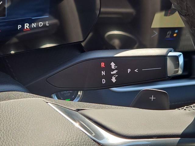 New 2027 Chevrolet Equinox LT w/ Safety and Technology Package FWD image 16