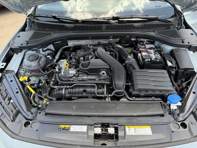 Used 2026 Volkswagen Jetta SE FWD image 26