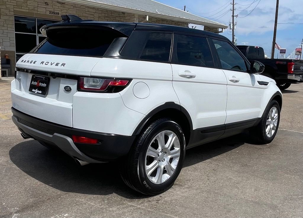 Used 2018 Land Rover Range Rover Evoque SE AWD/4WD image 5