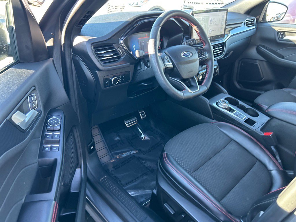 Used 2023 Ford Escape ST-Line w/ Tech Pack #1 image 7