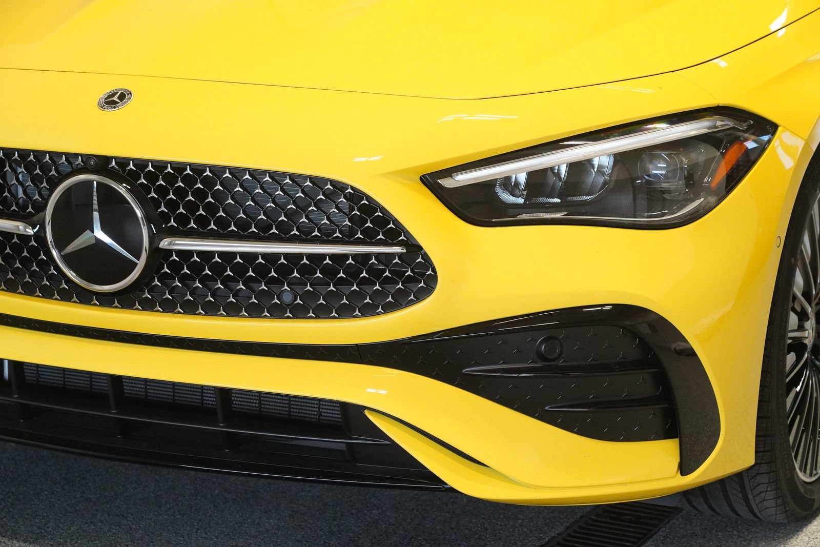New 2026 Mercedes-Benz CLE 450 4MATIC Coupe image 8