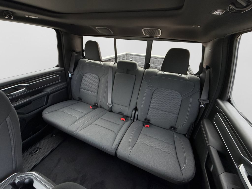 New 2026 RAM 1500 Big Horn AWD/4WD image 19