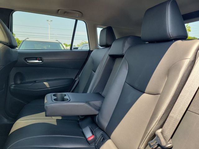 Used 2023 Toyota Corolla Cross XLE w/ Convenience Package FWD image 9