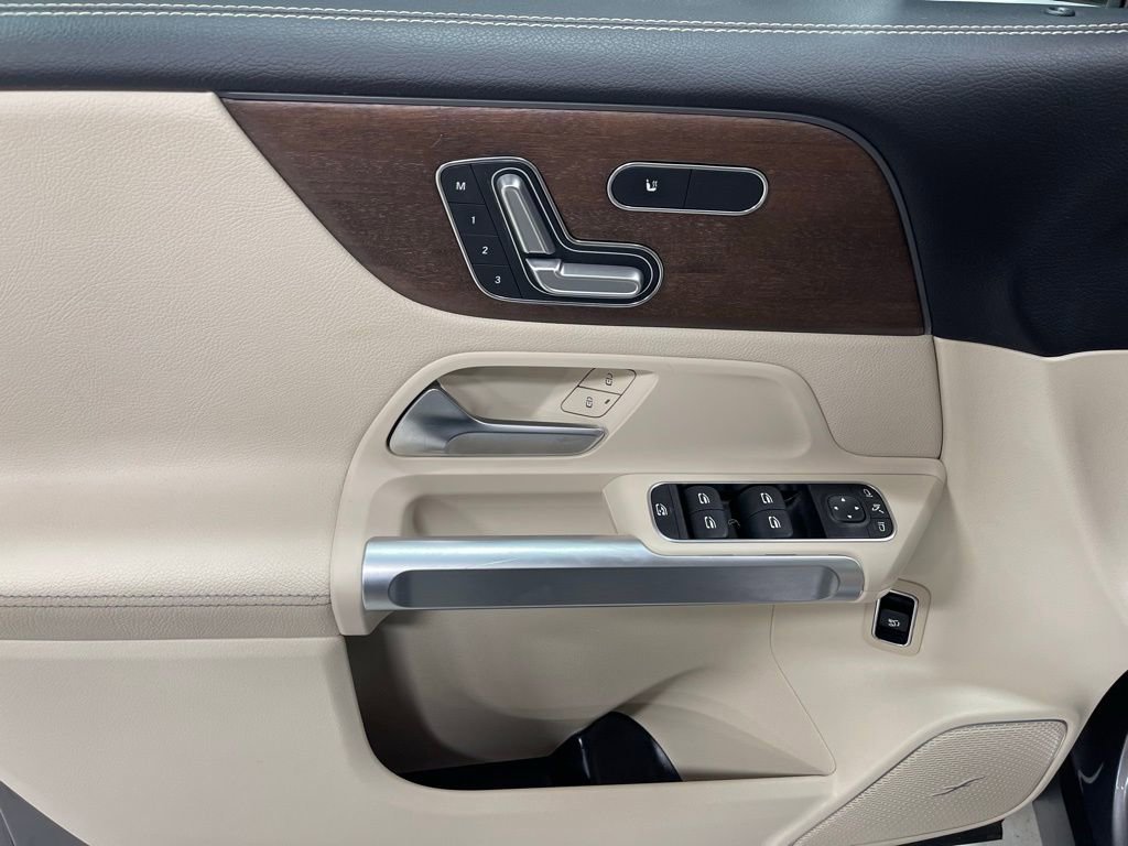 Certified 2020 Mercedes-Benz GLB 250 4MATIC image 18