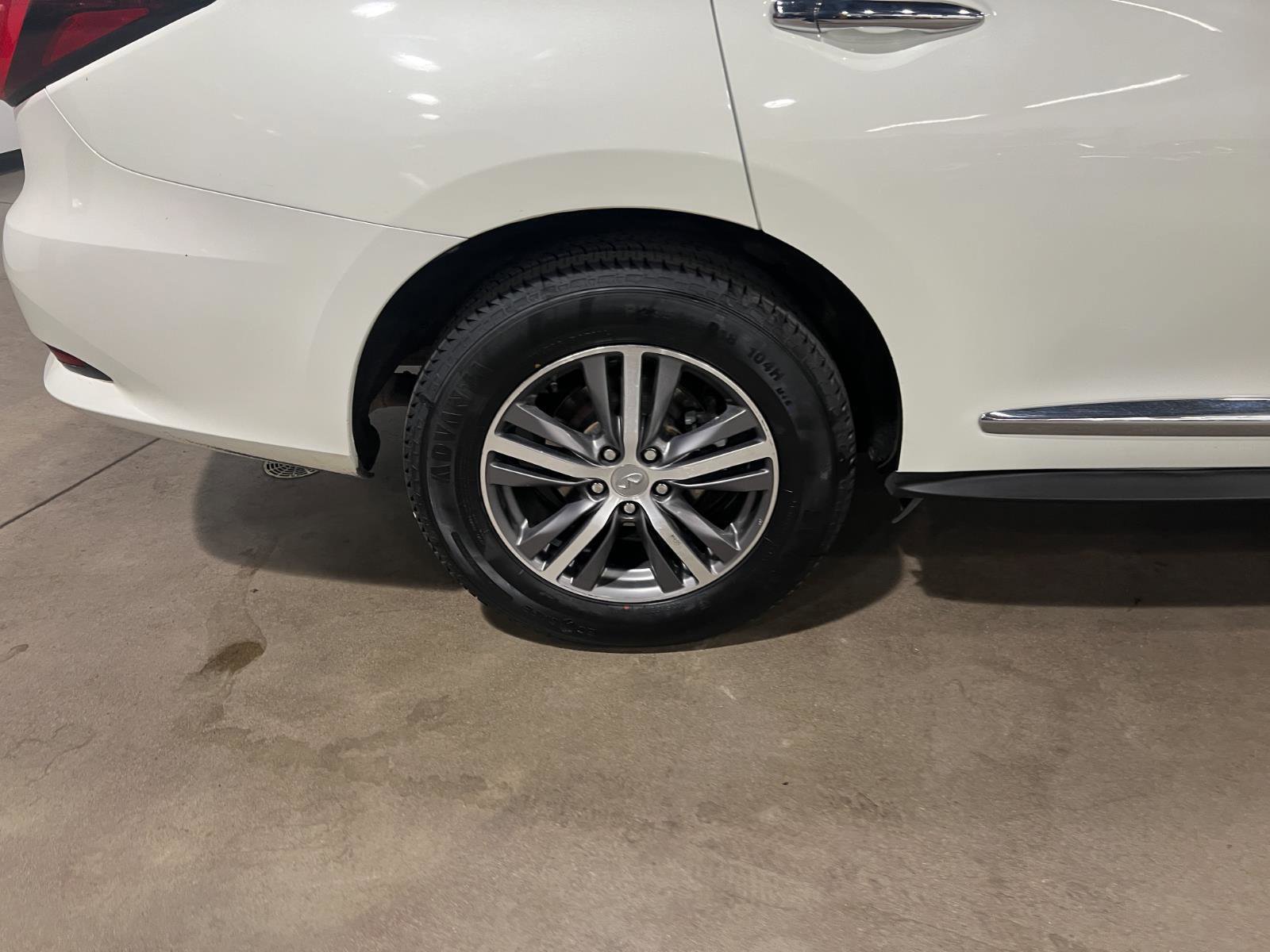 Used 2020 INFINITI QX60 Luxe AWD/4WD image 44