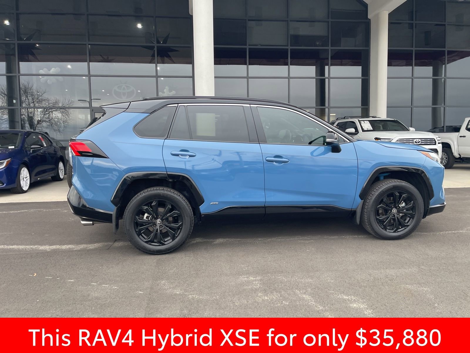 Used 2024 Toyota RAV4 XSE image 11