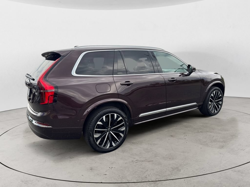 Used 2026 Volvo XC90 B5 Plus w/ Protection Package Premier AWD/4WD image 7