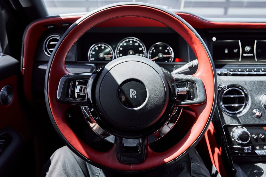 Used 2024 Rolls-Royce Cullinan Black Badge w/ Dark Exterior Package image 69