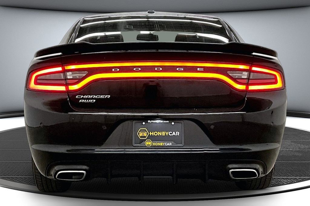 Used 2016 Dodge Charger SE w/ Power Sunroof Group image 5