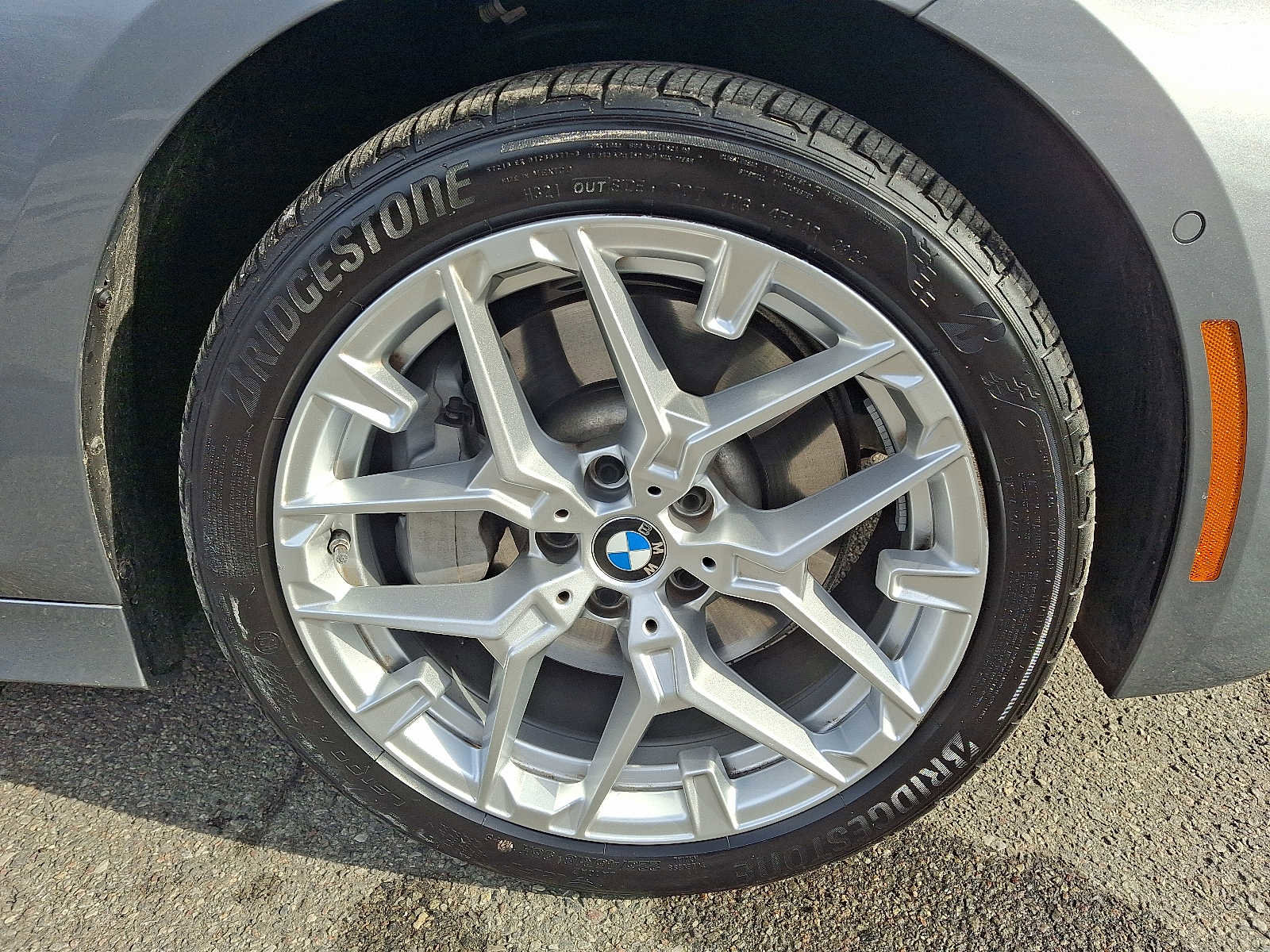 Used 2025 BMW 330i xDrive Sedan w/ M Sport Package image 8