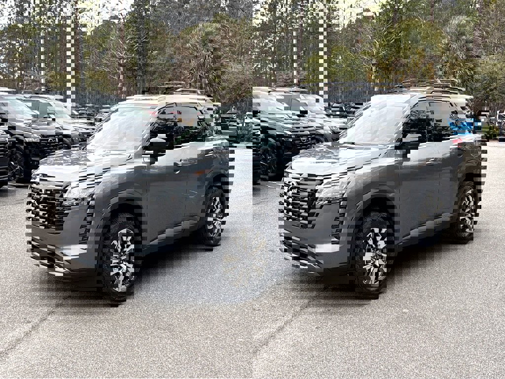 New 2026 Nissan Pathfinder SL image 3