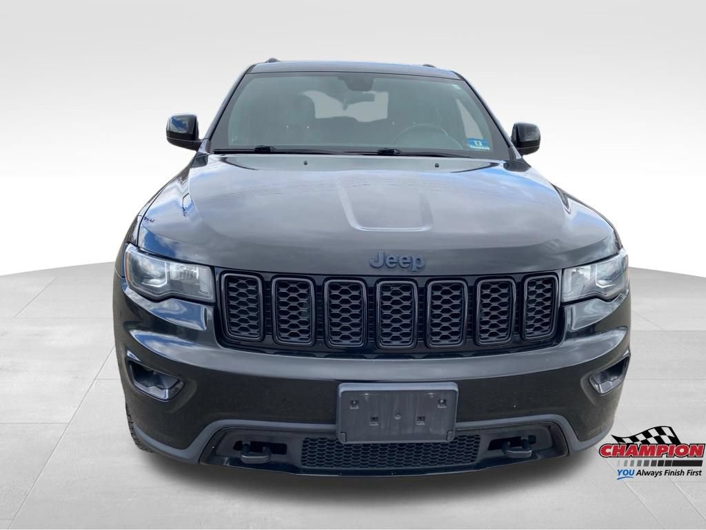 Used 2018 Jeep Grand Cherokee Laredo AWD/4WD image 10