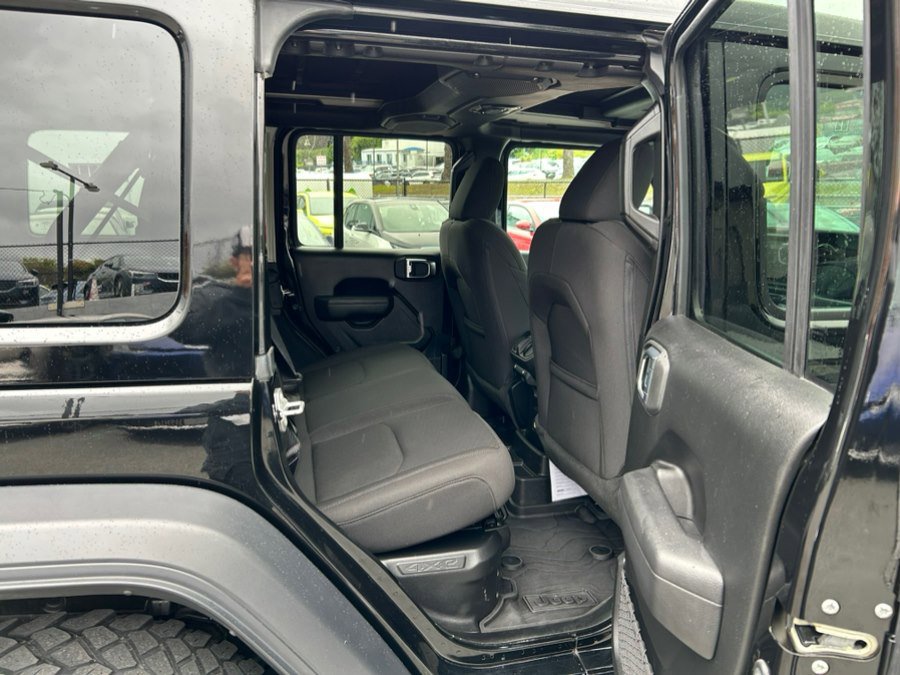 Used 2023 Jeep Wrangler Unlimited w/ Sun & Screen Package AWD/4WD image 48