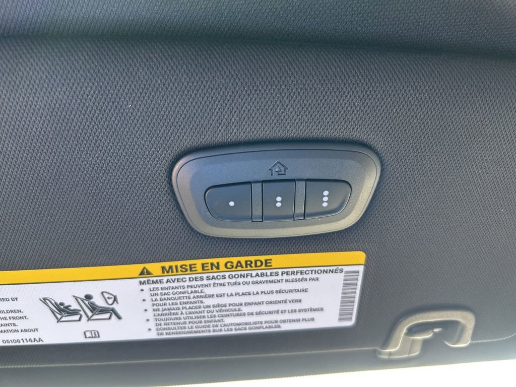 New 2026 Chrysler Pacifica Select FWD image 46