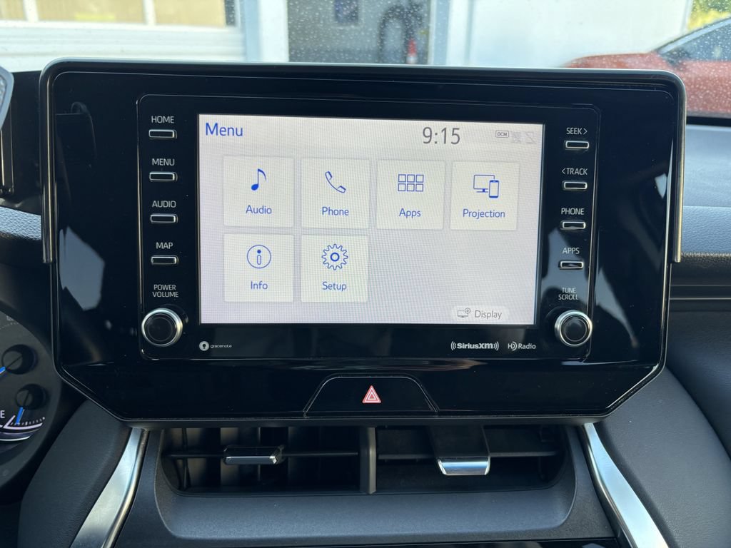 Used 2022 Toyota Venza LE AWD/4WD image 18