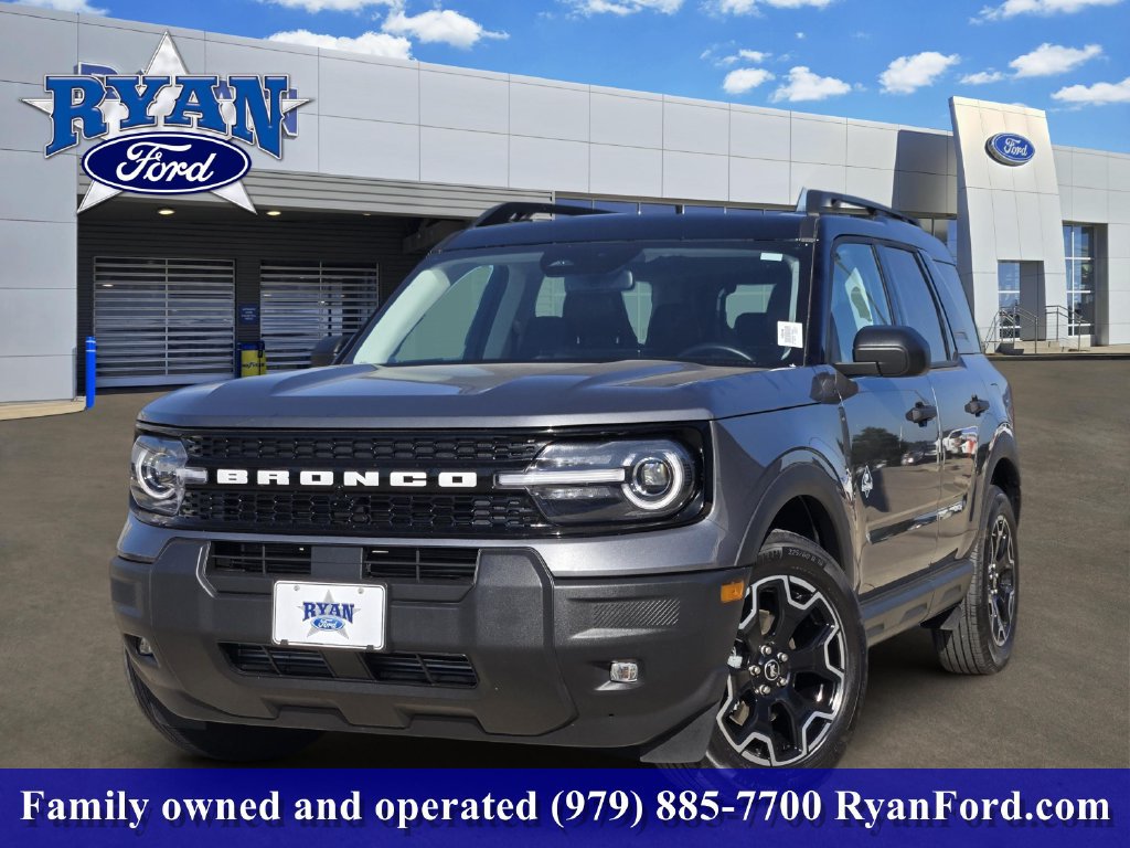 Used 2026 Ford Bronco Sport Outer Banks AWD/4WD image 1