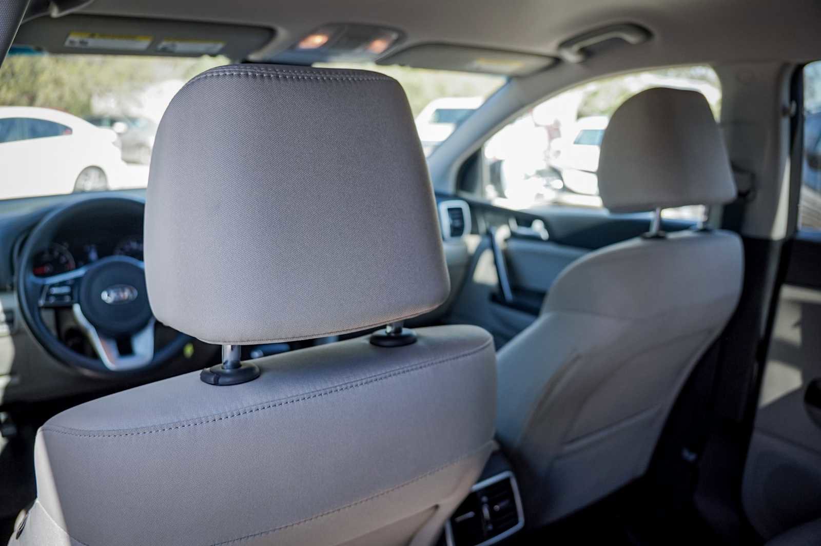 Used 2022 Kia Sportage LX image 29