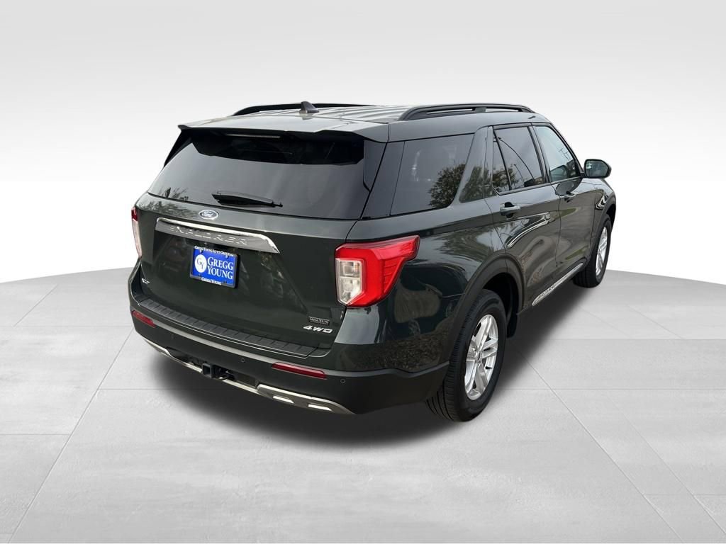 Used 2023 Ford Explorer XLT w/ Equipment Group 202A image 7