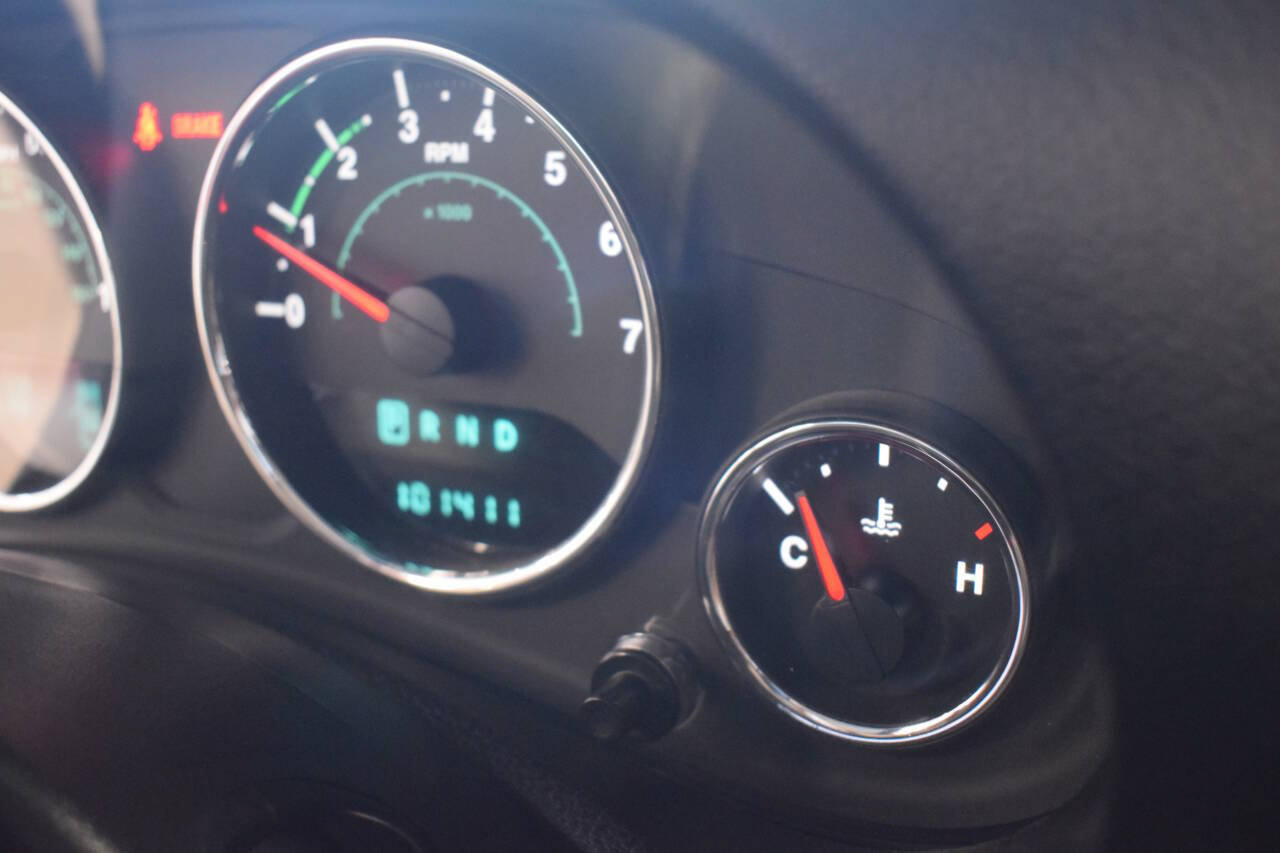 Used 2014 Jeep Wrangler Sport w/ Quick Order Package 24S AWD/4WD image 86