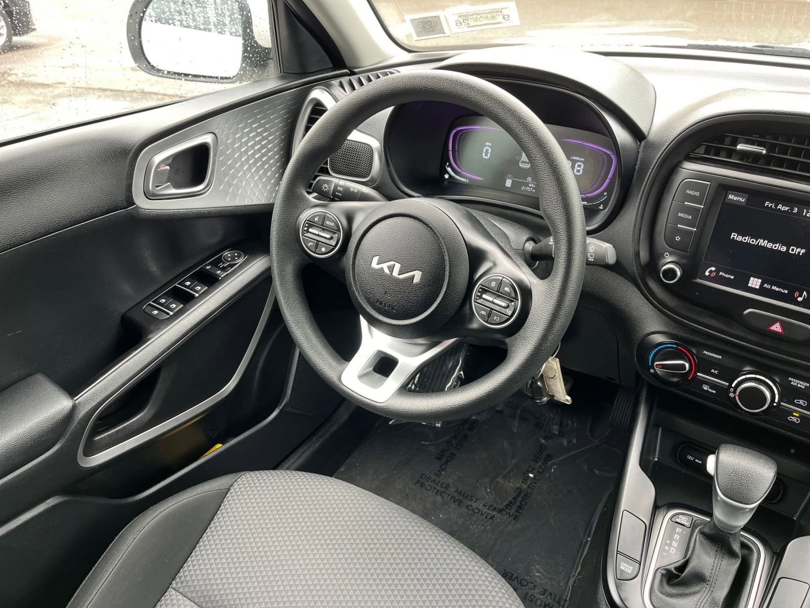 Used 2025 Kia Soul LX w/ LX Technology Package image 30