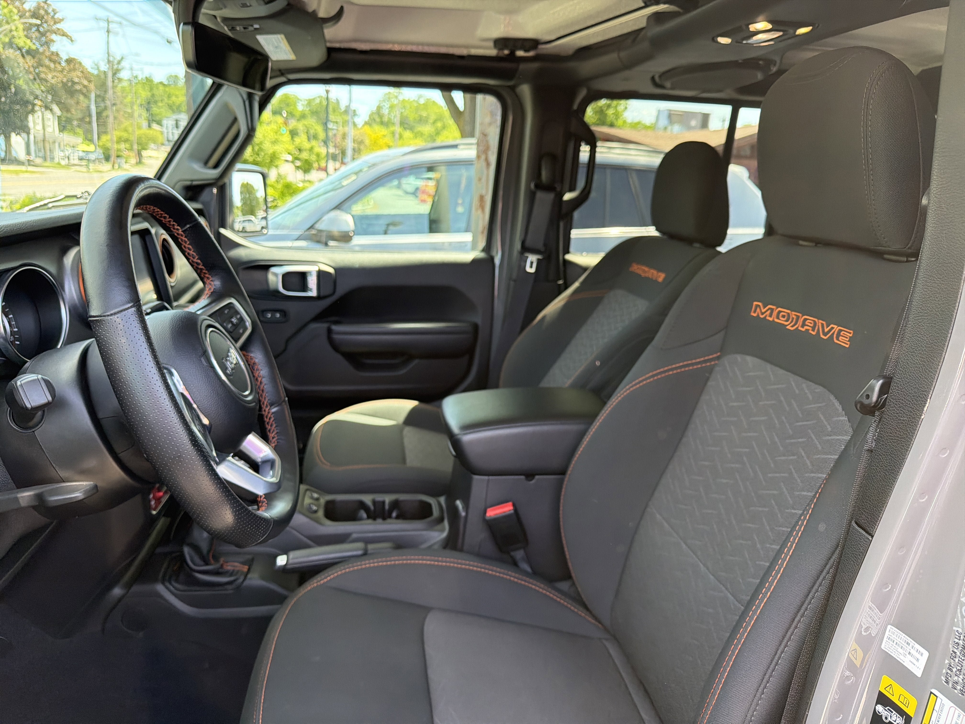 Used 2021 Jeep Gladiator Mojave AWD/4WD image 10