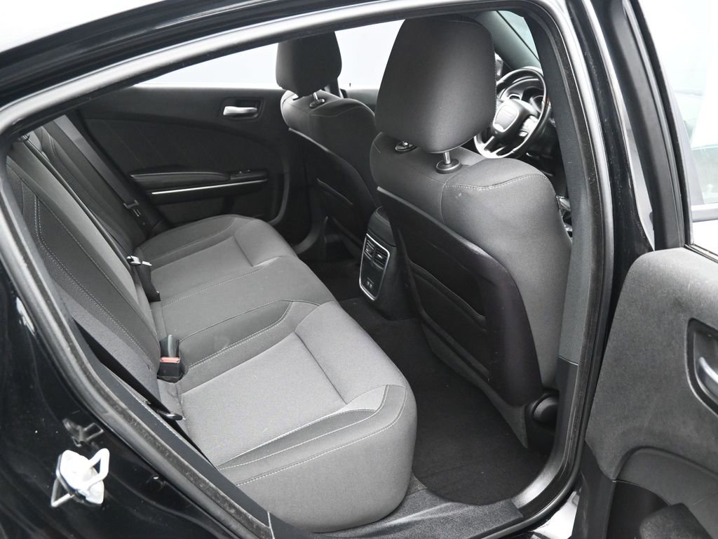 Used 2019 Dodge Charger SXT image 27