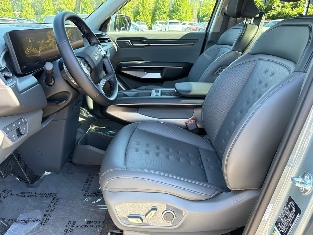 Certified 2024 Kia EV9 Wind AWD/4WD image 23