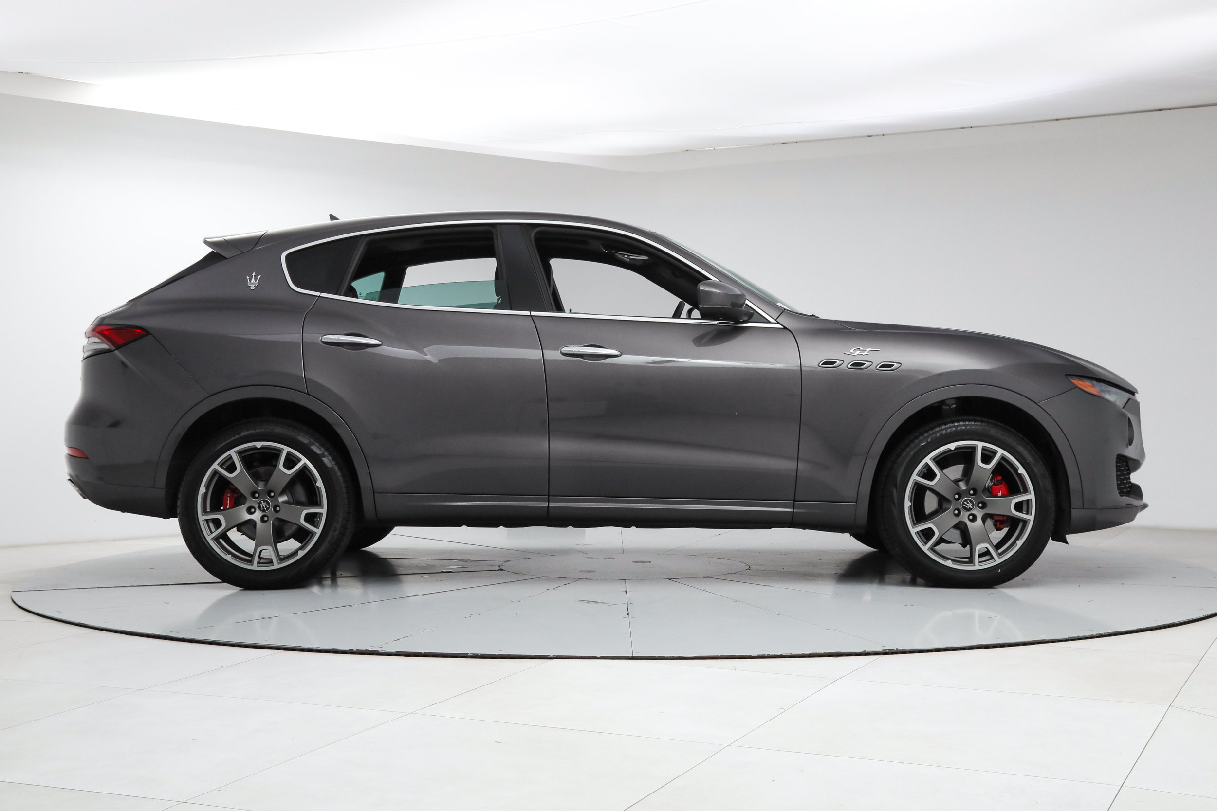 Certified 2023 Maserati Levante GT AWD/4WD image 6