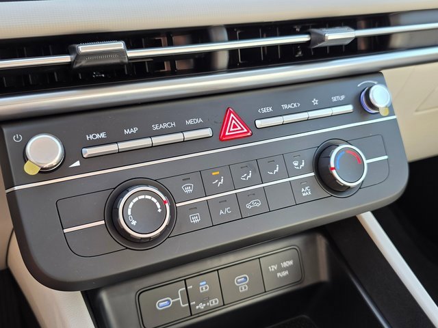 New 2026 Hyundai Tucson SE image 26