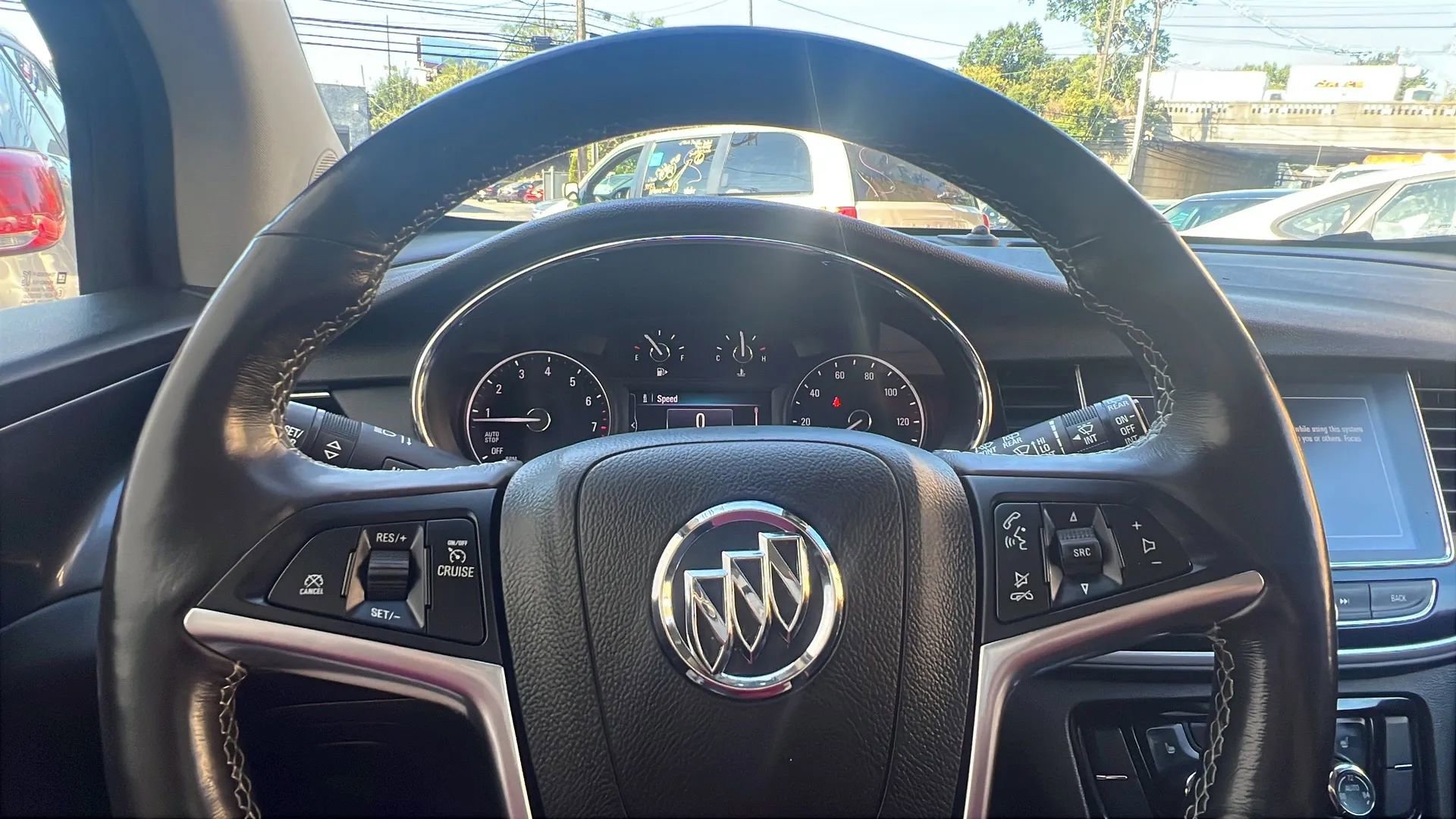 Used 2019 Buick Encore Essence FWD image 14